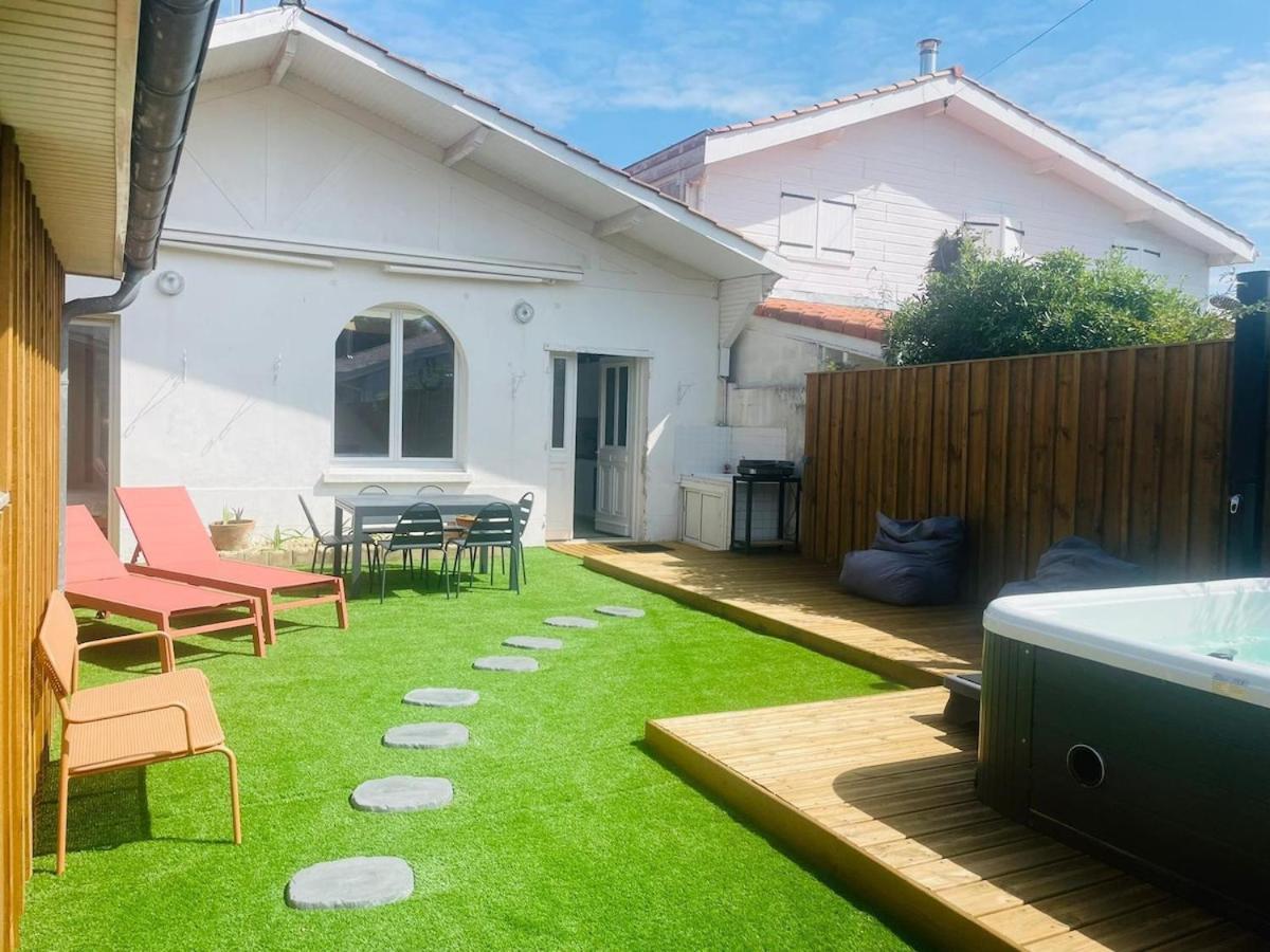 Cabane De Penelope Avec Spa Prive Centre-Ville Et Plage Andernos-les-Bains Exterior photo